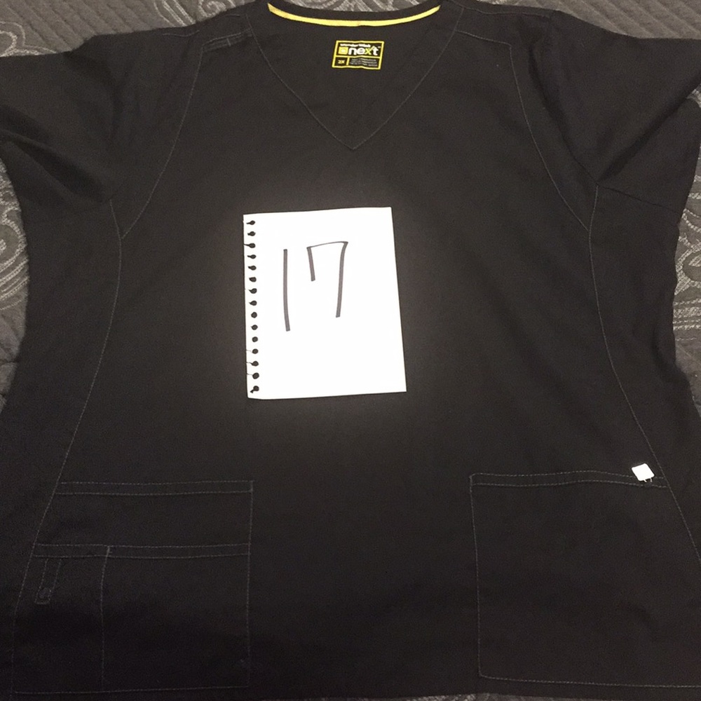Scrub set